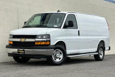 2025 Chevrolet Express Cargo WT