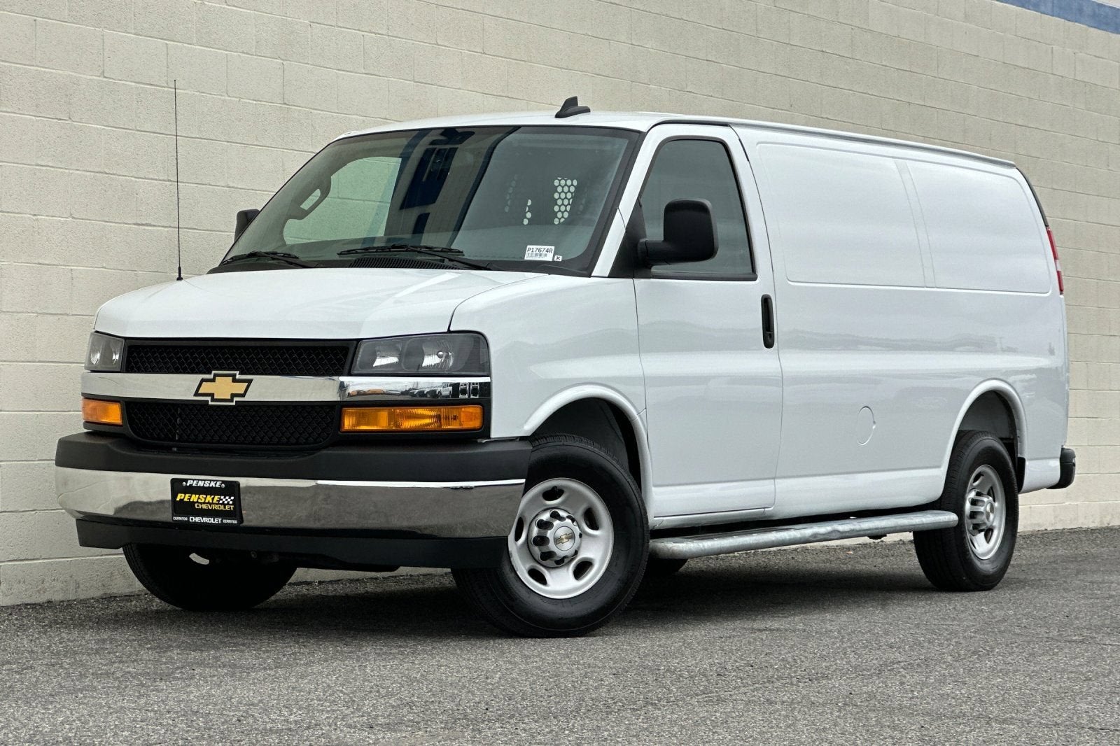 2025 Chevrolet Express Cargo WT