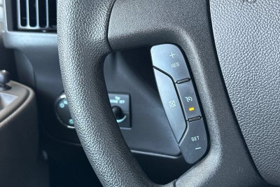 2025 GMC Savana Passenger LT