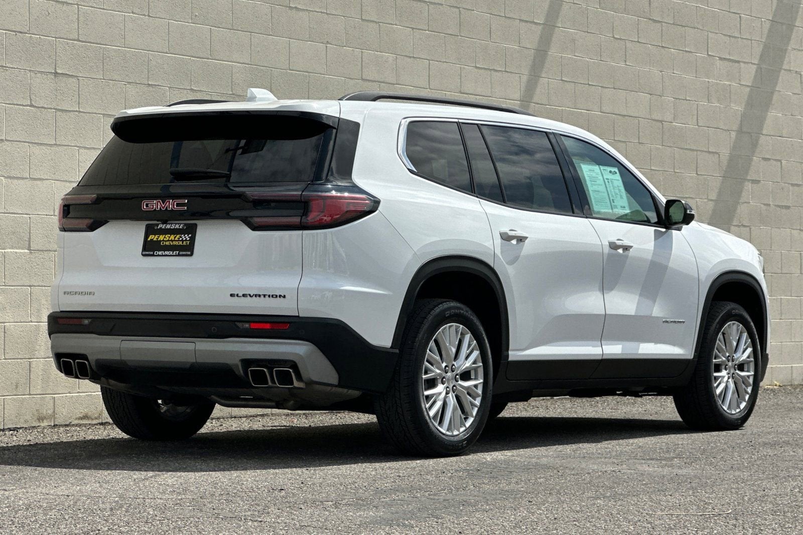 2024 GMC Acadia Elevation