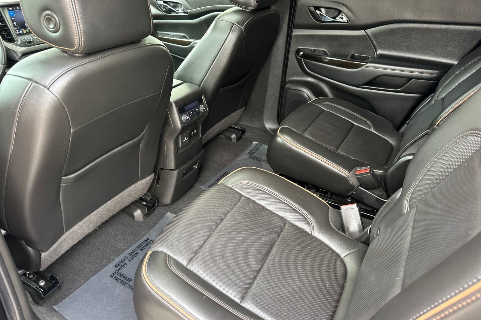 2021 GMC Acadia AT4