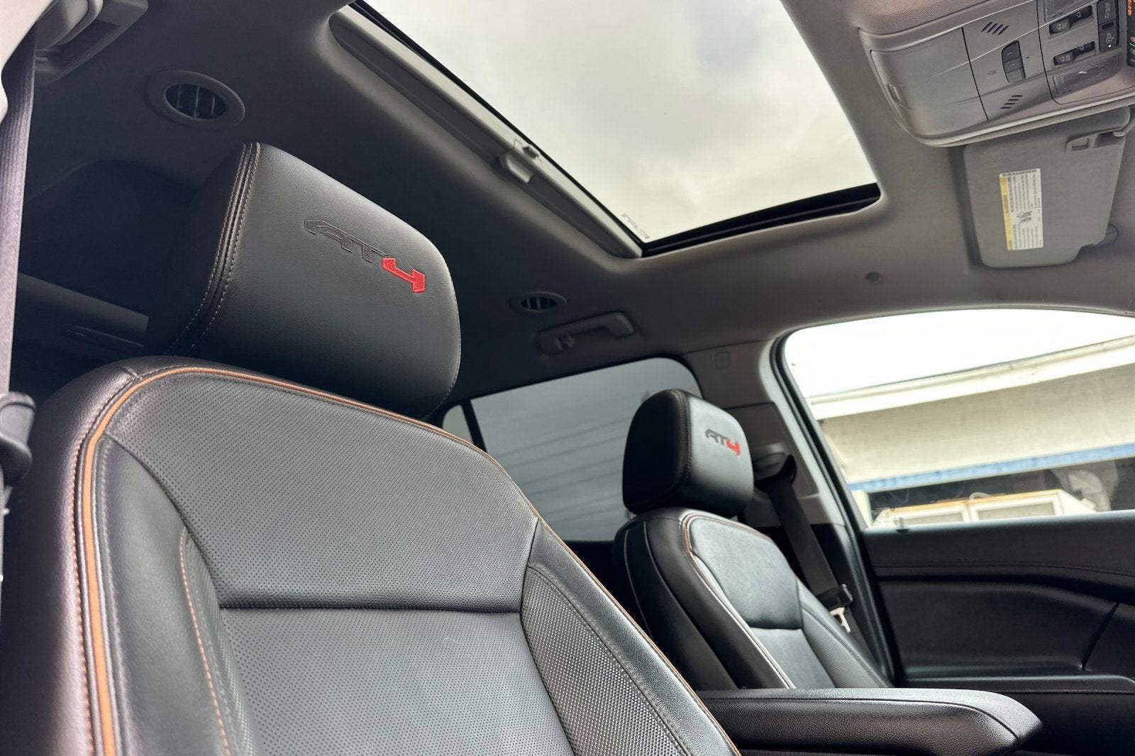 2021 GMC Acadia AT4