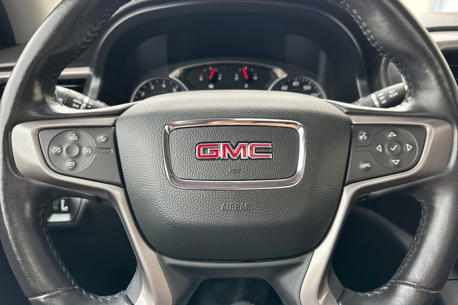 2021 GMC Acadia AT4