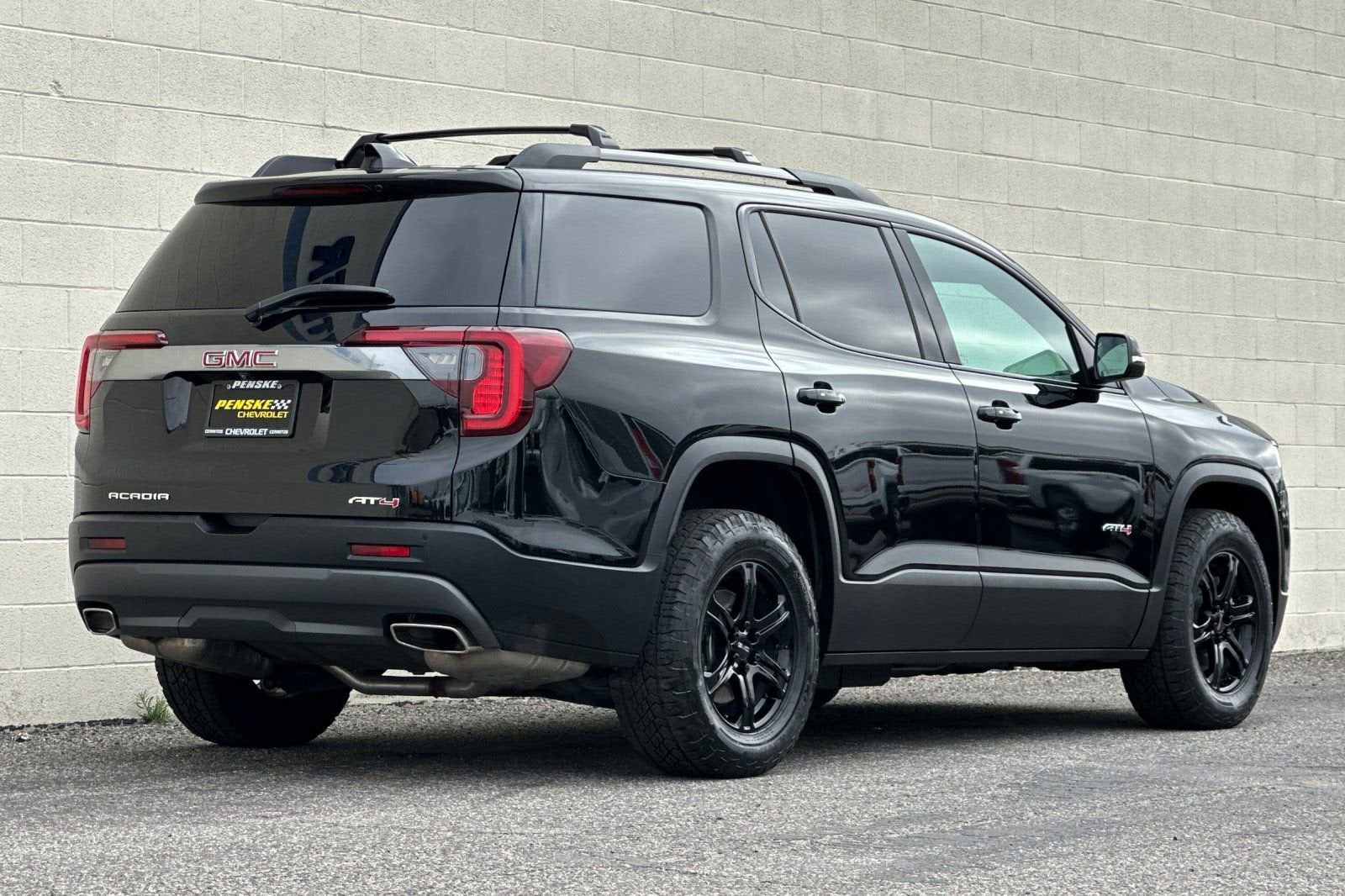 2021 GMC Acadia AT4