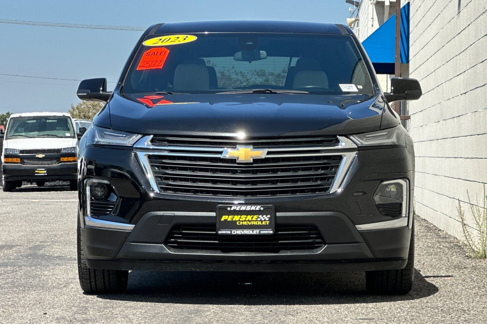 2023 Chevrolet Traverse LS