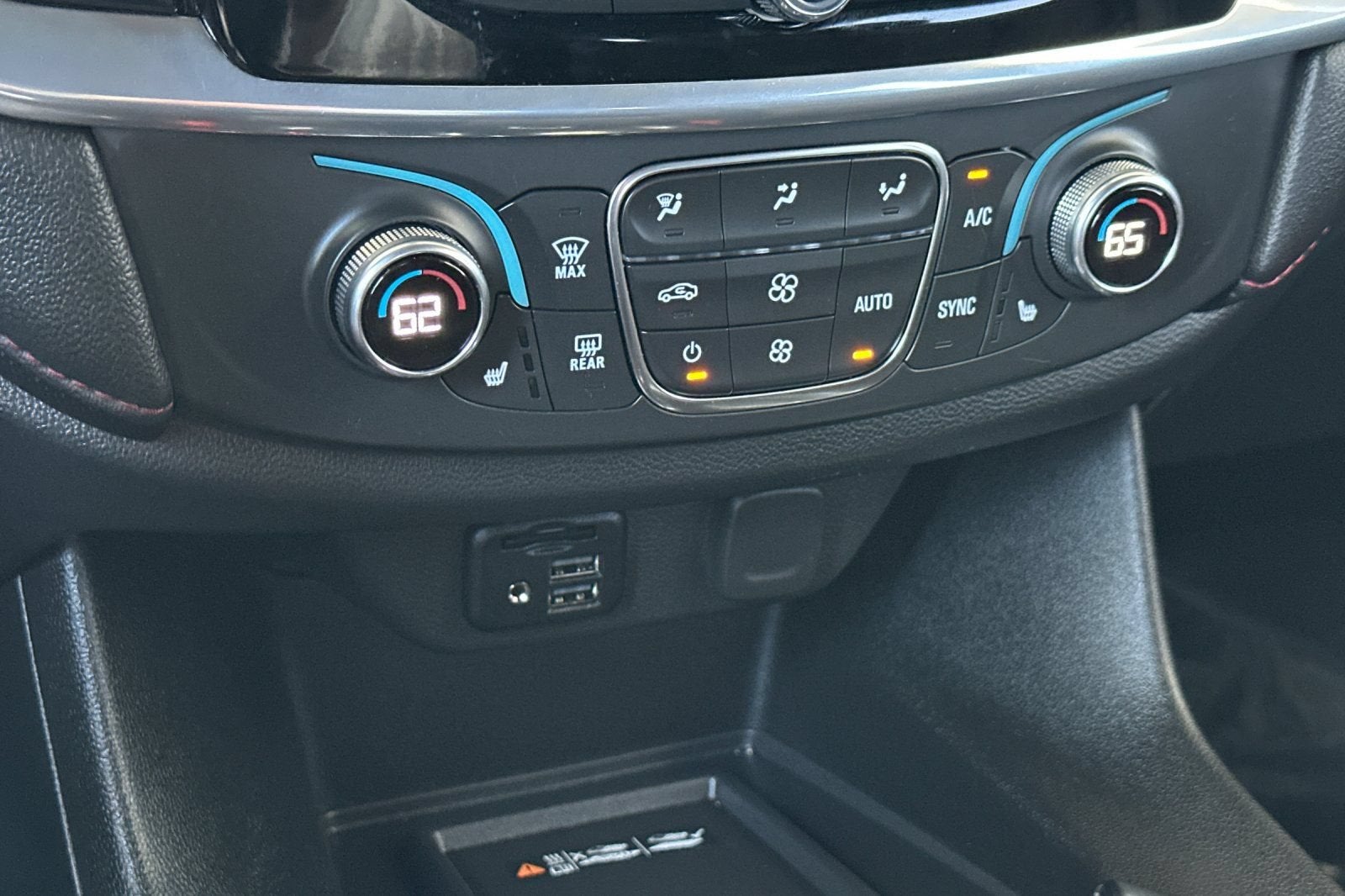 2022 Chevrolet Traverse RS