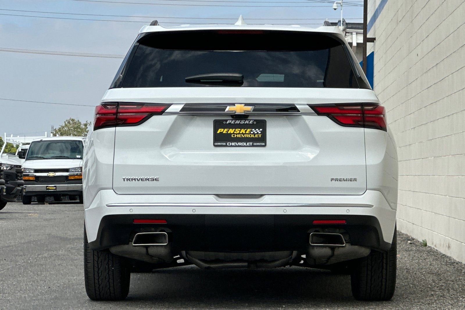 2023 Chevrolet Traverse Premier