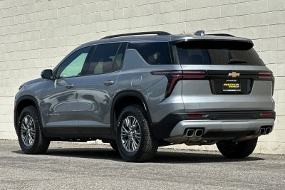 2024 Chevrolet Traverse LT