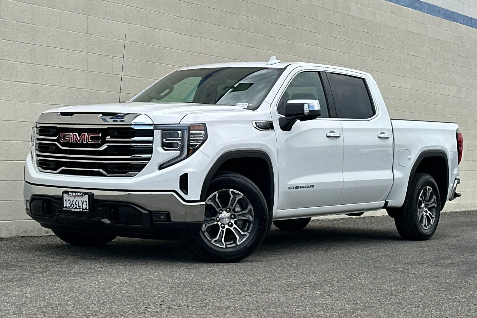 2024 GMC Sierra 1500 SLT