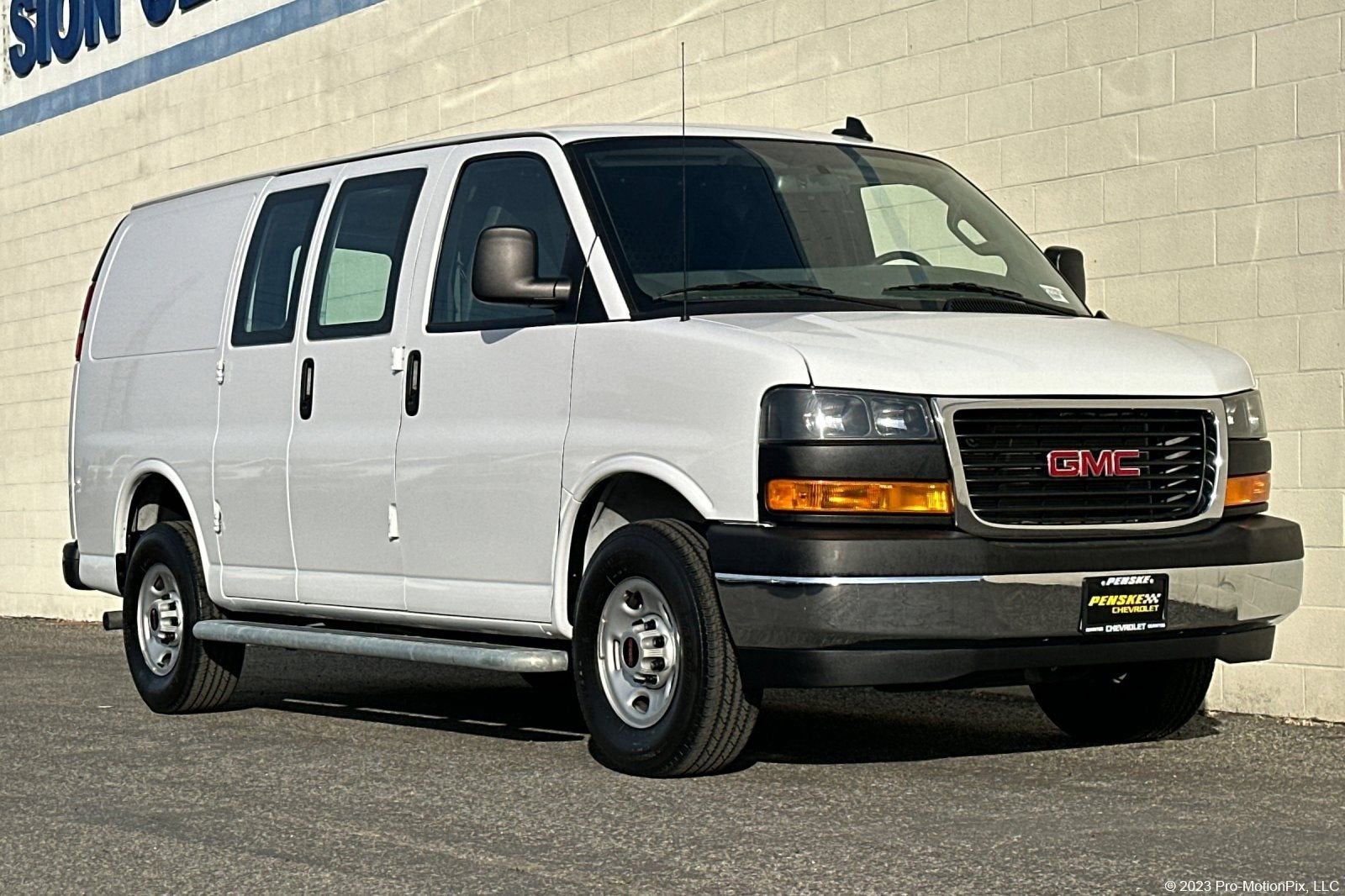 2024 GMC Savana Cargo 2500 Work Van