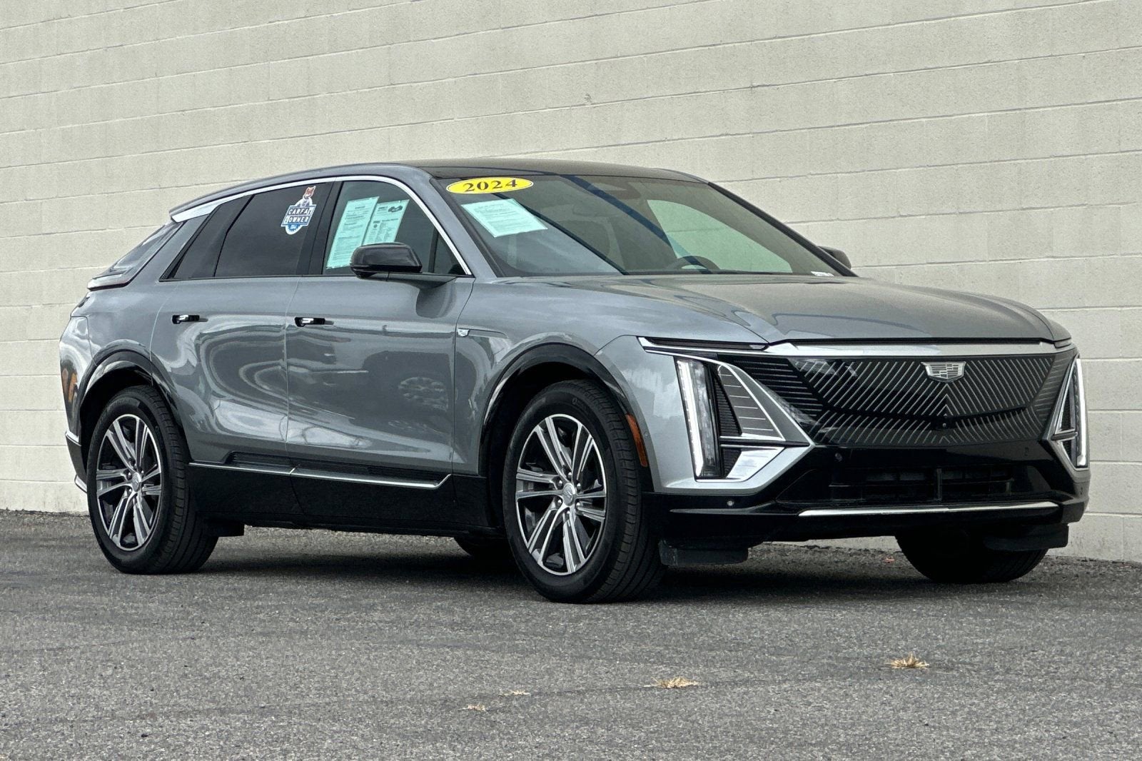 2024 Cadillac LYRIQ Luxury 1