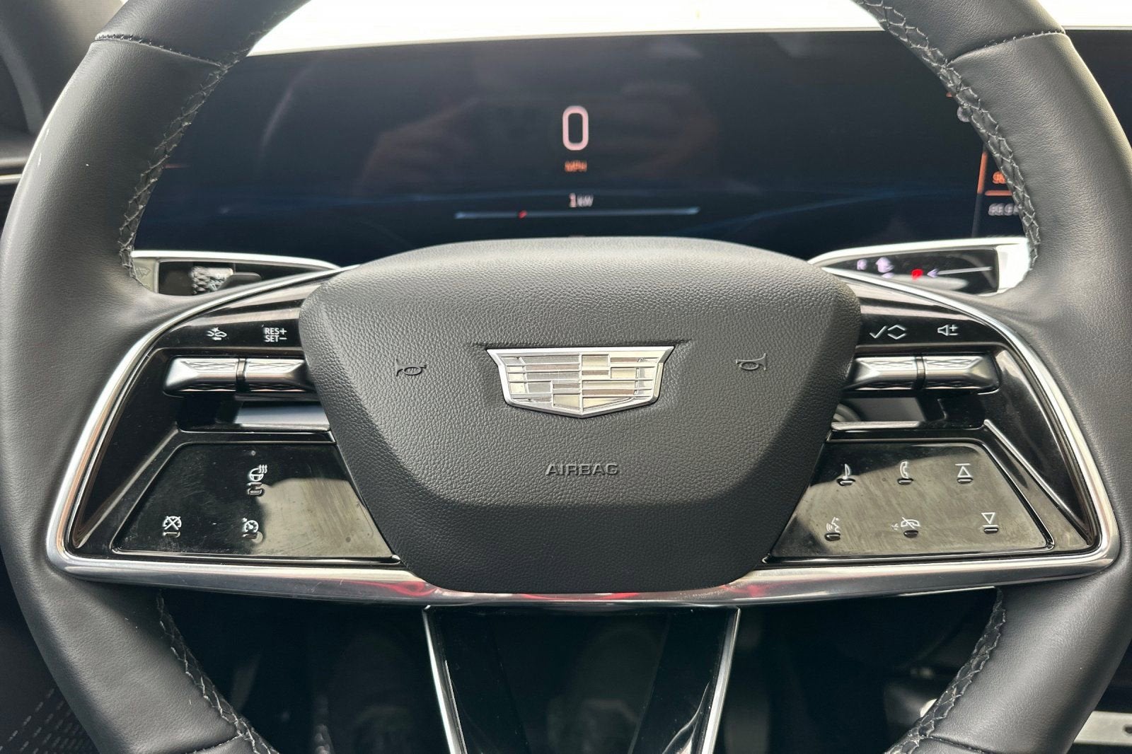 2024 Cadillac LYRIQ Luxury 1