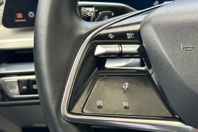2024 Cadillac LYRIQ Luxury 1