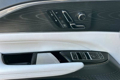 2024 Cadillac LYRIQ Luxury 1