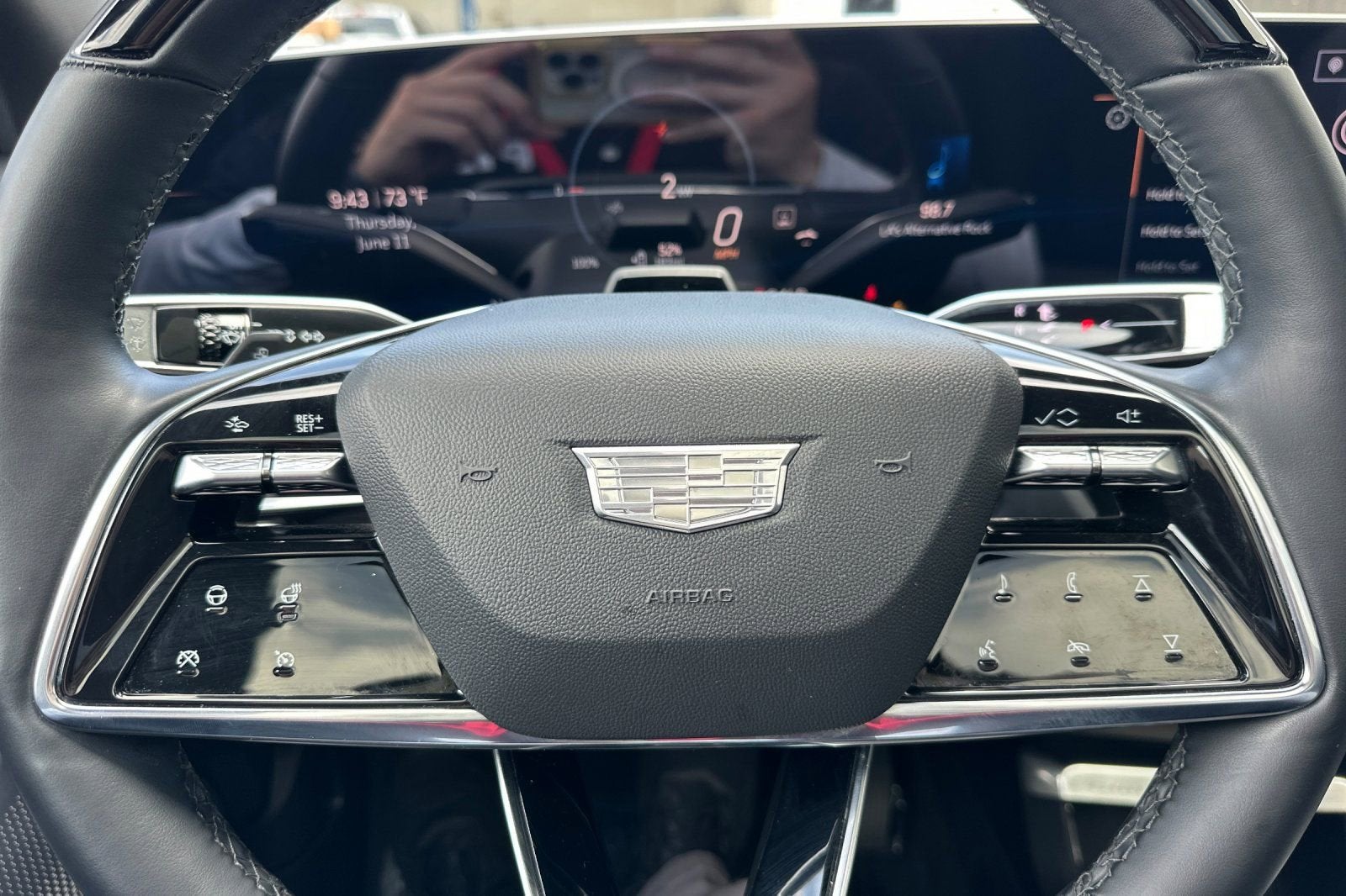 2024 Cadillac LYRIQ Sport 2