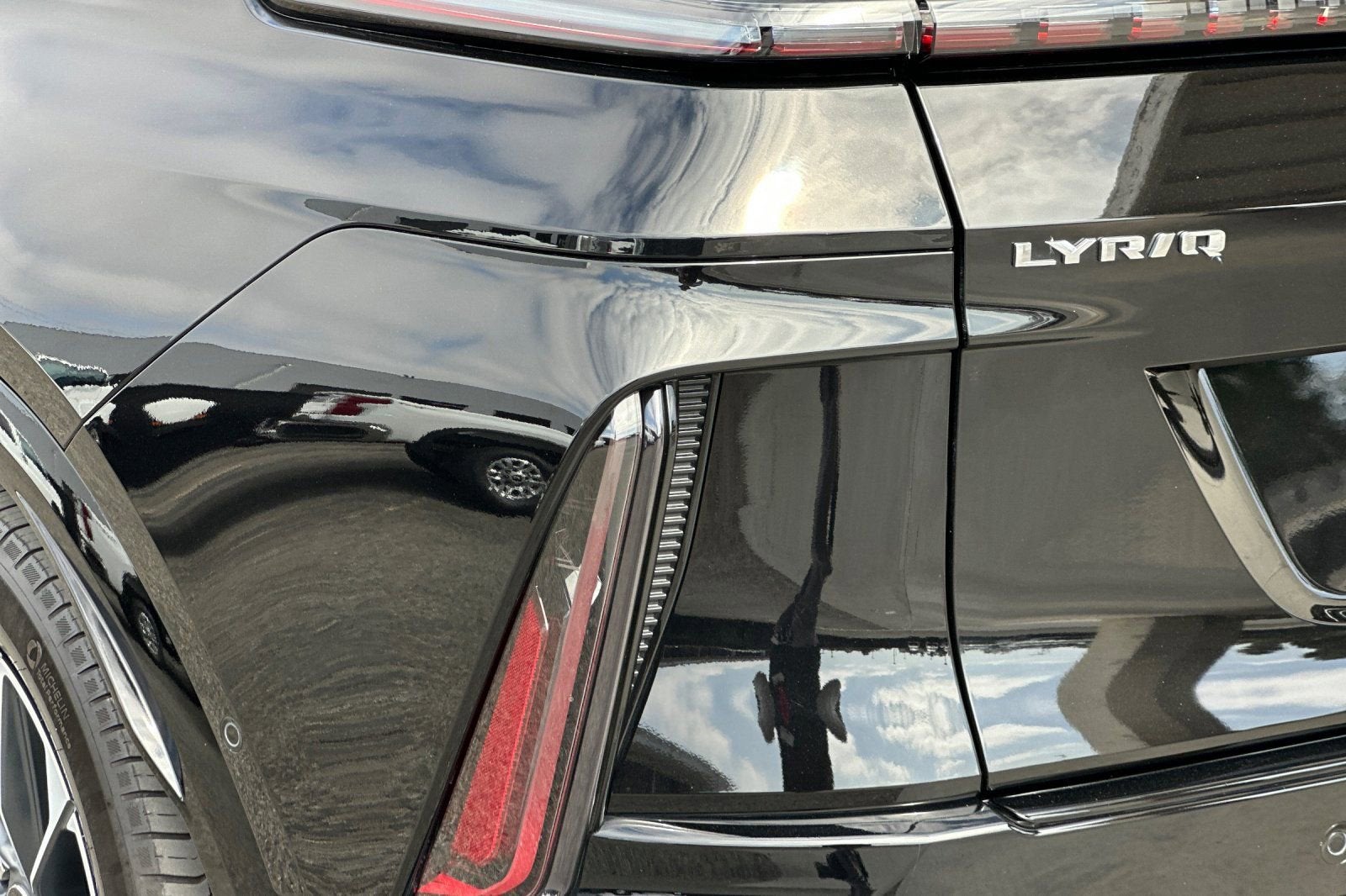 2024 Cadillac LYRIQ Sport 2