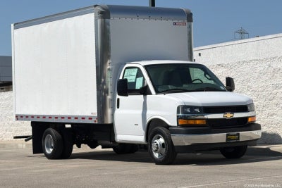2026 Chevrolet Express Cutaway 3500 1WT