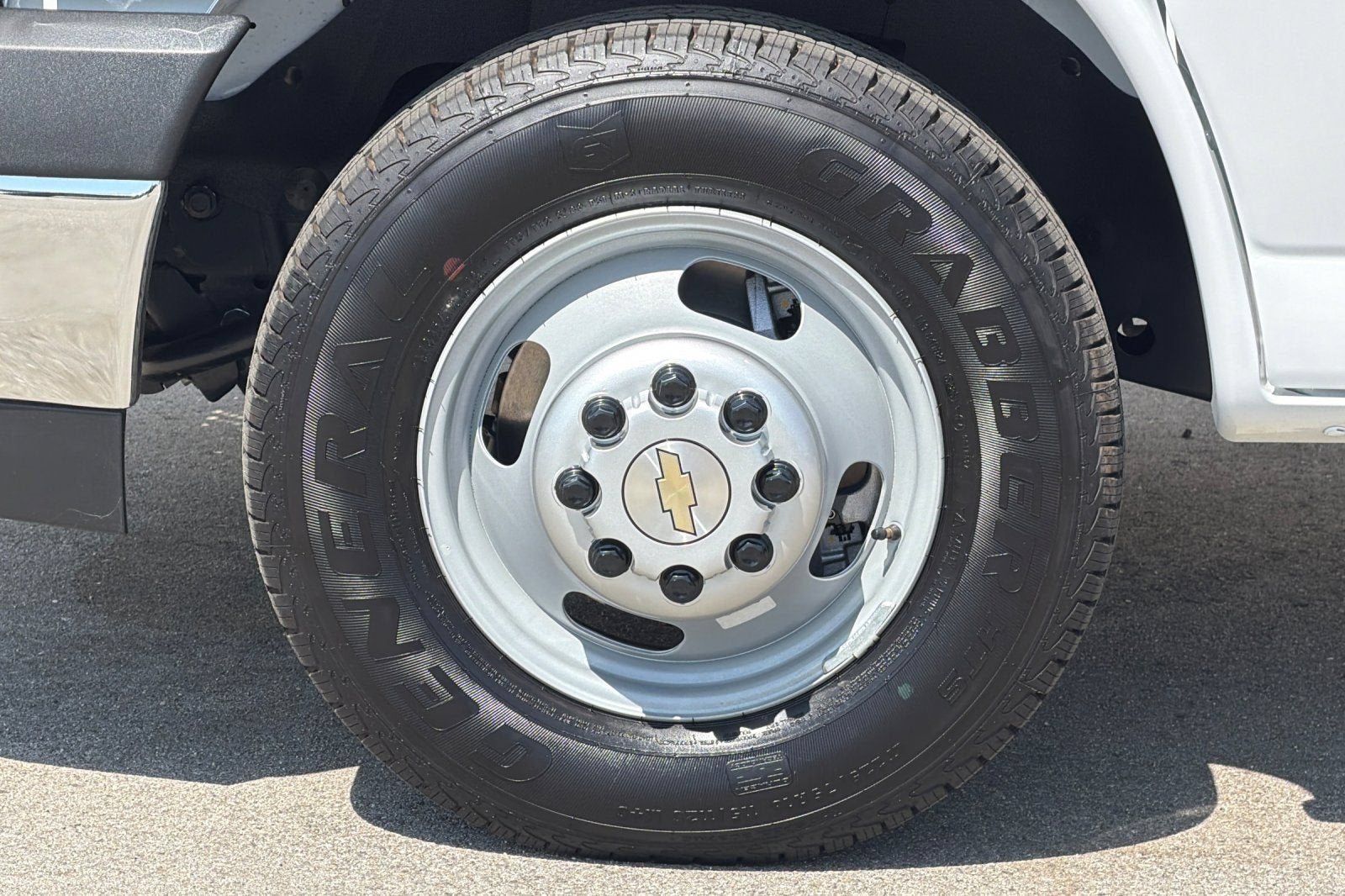 2026 Chevrolet Express Cutaway 3500 1WT