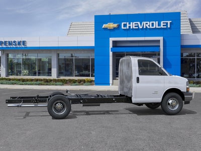 2026 Chevrolet Express Cutaway 3500 1WT