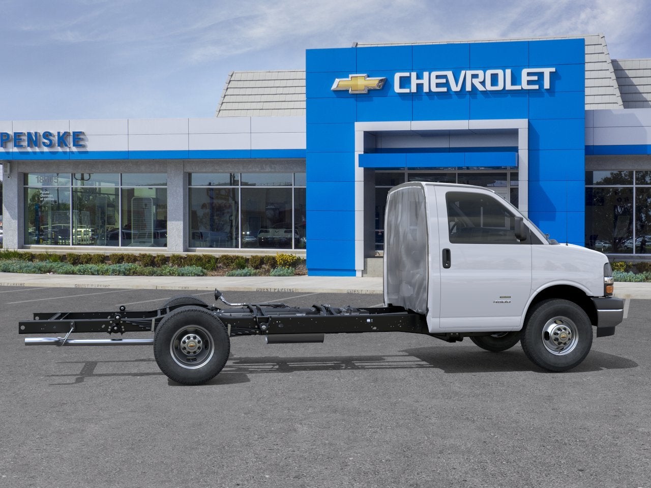 2026 Chevrolet Express Cutaway 3500 1WT