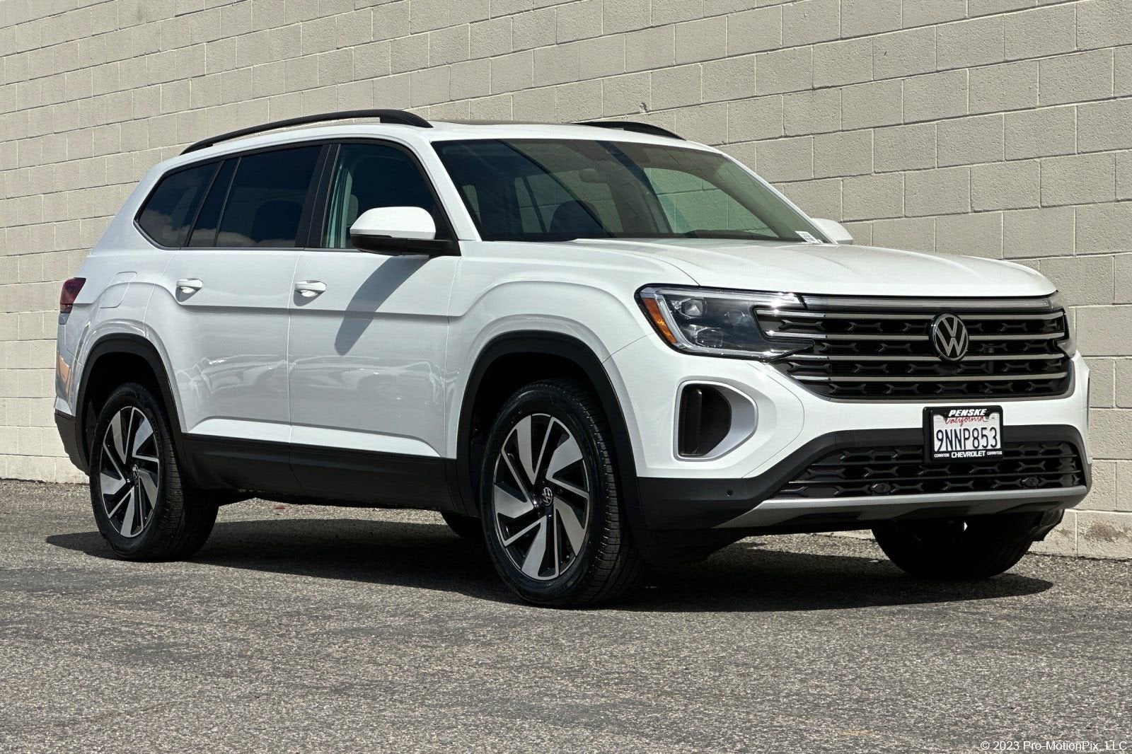 2024 Volkswagen Atlas 2.0T SE w/Technology
