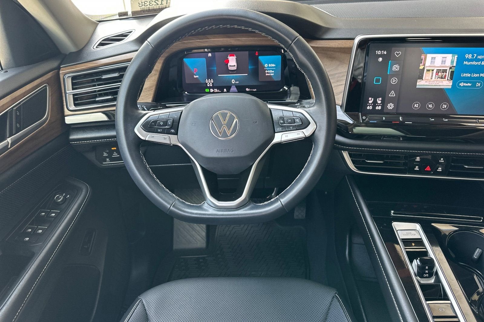 2024 Volkswagen Atlas 2.0T SE w/Technology