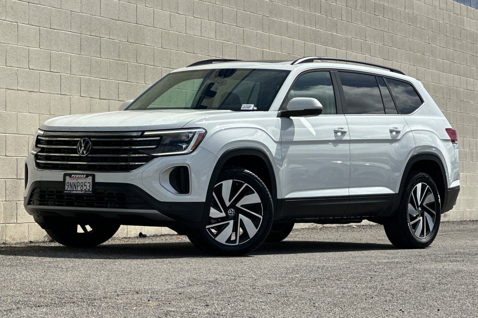 2024 Volkswagen Atlas 2.0T SE w/Technology