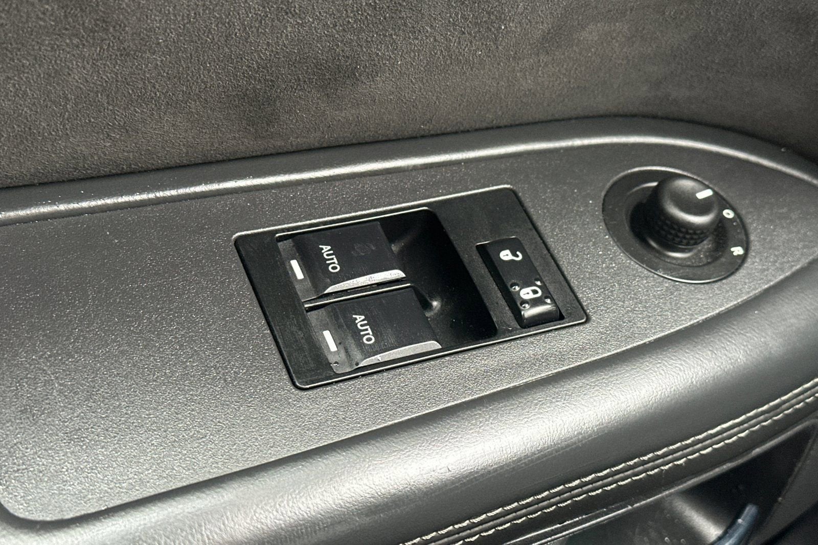 2009 Dodge Challenger SRT8