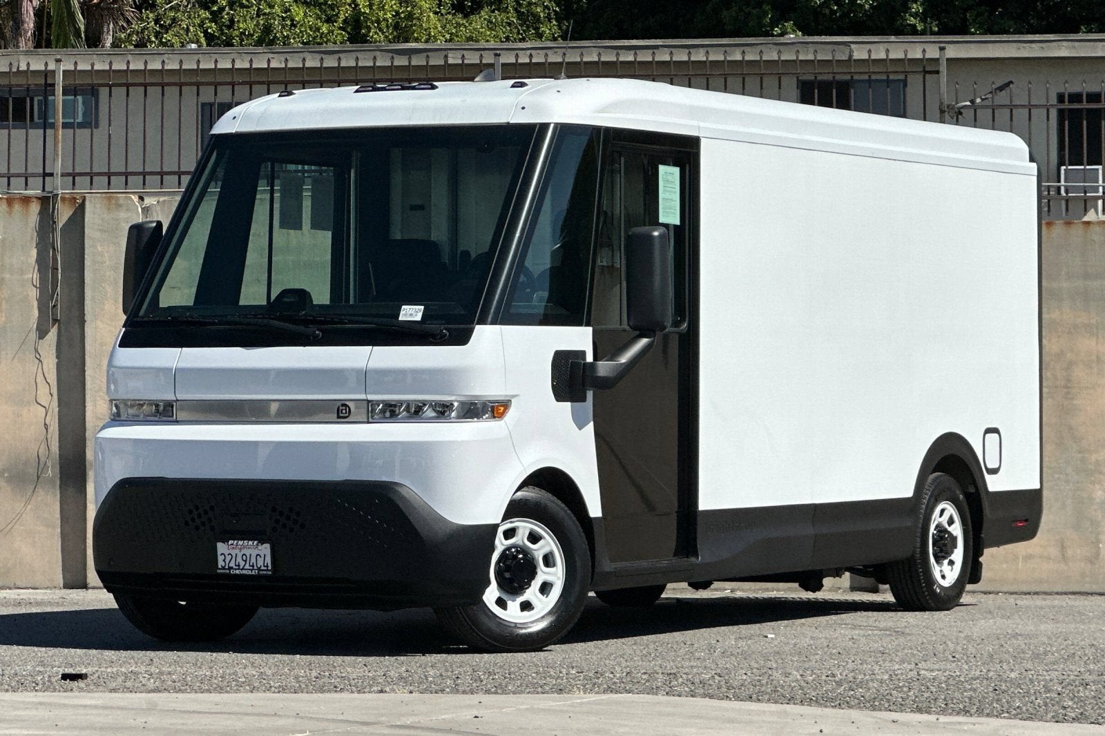 2023 BrightDrop Zevo 600 EJY