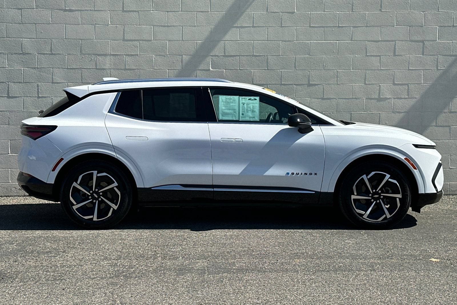 2024 Chevrolet Equinox EV 2LT