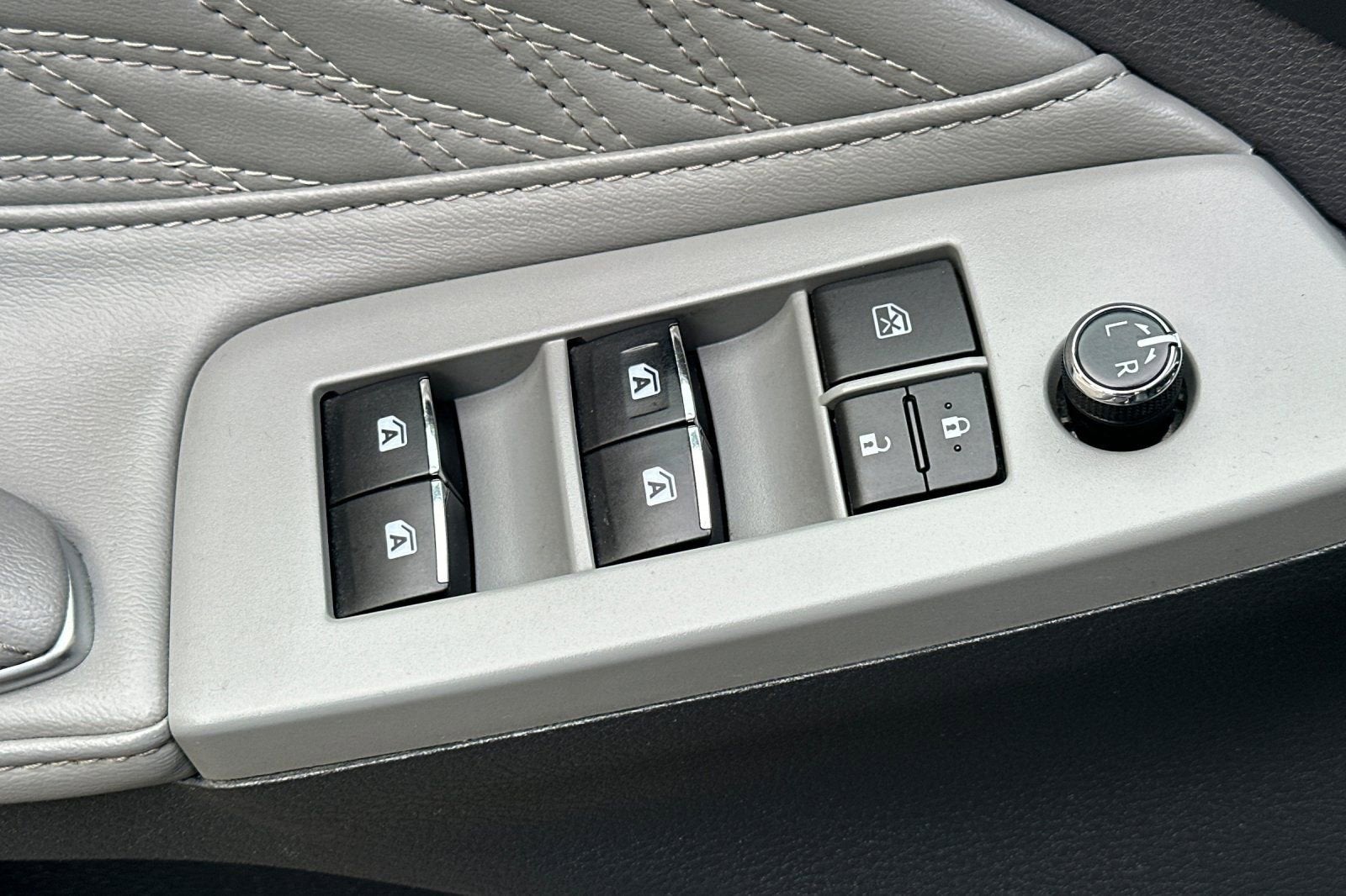 2019 Toyota Avalon XLE