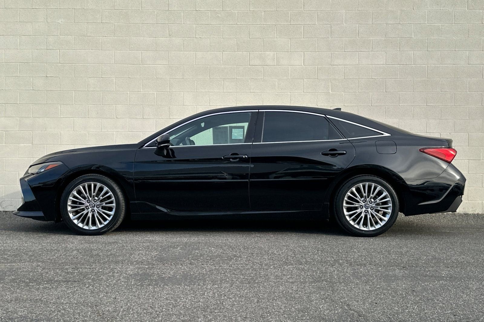 2019 Toyota Avalon XLE