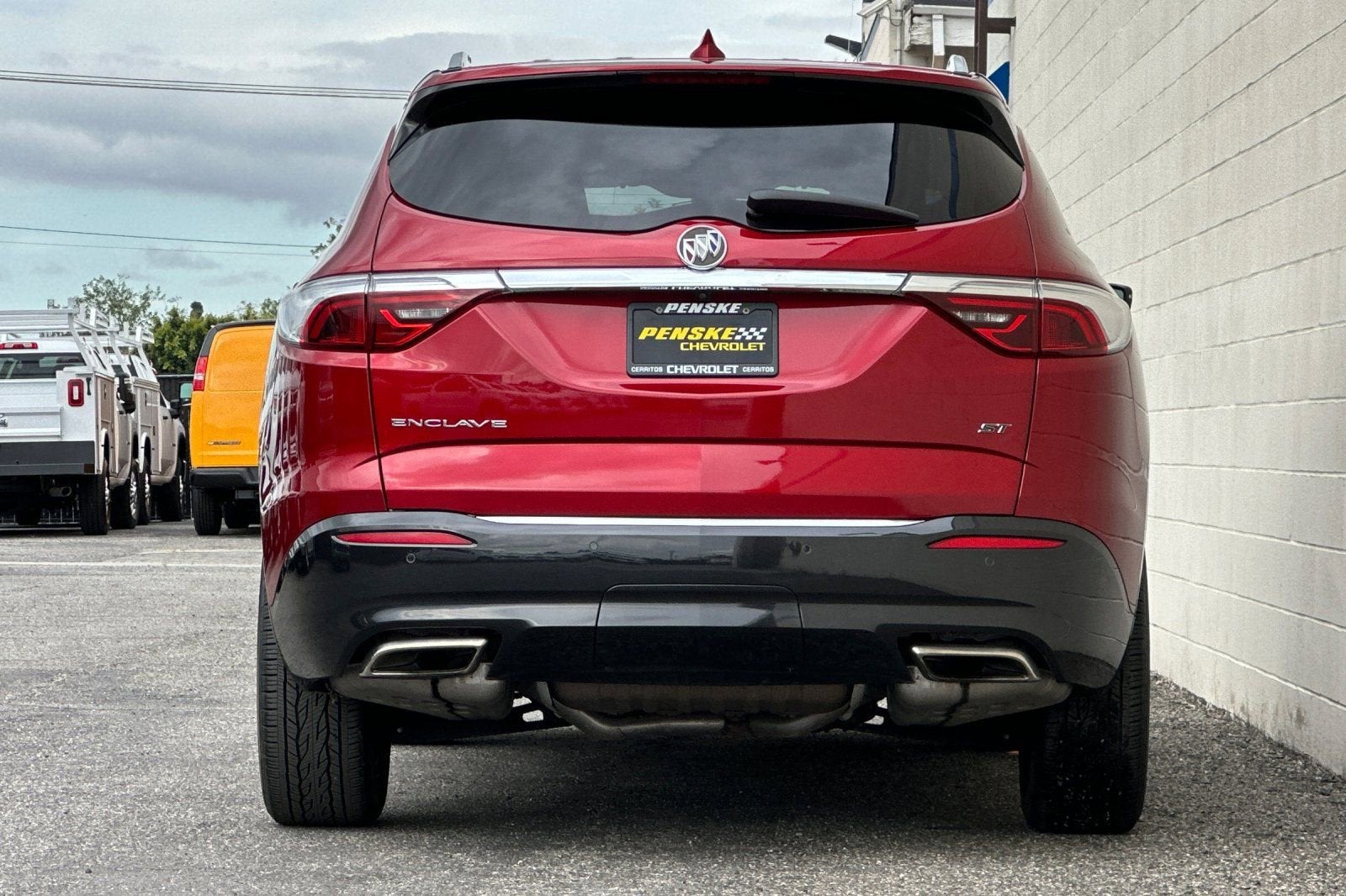 2023 Buick Enclave Essence