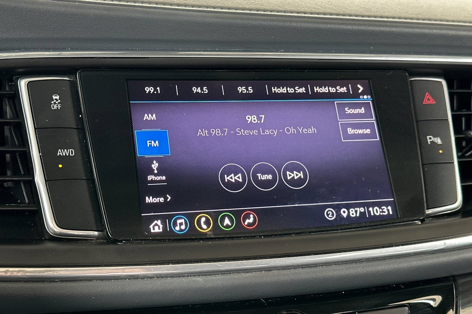2020 Buick Enclave Essence