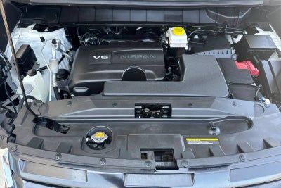 2022 Nissan Pathfinder SL