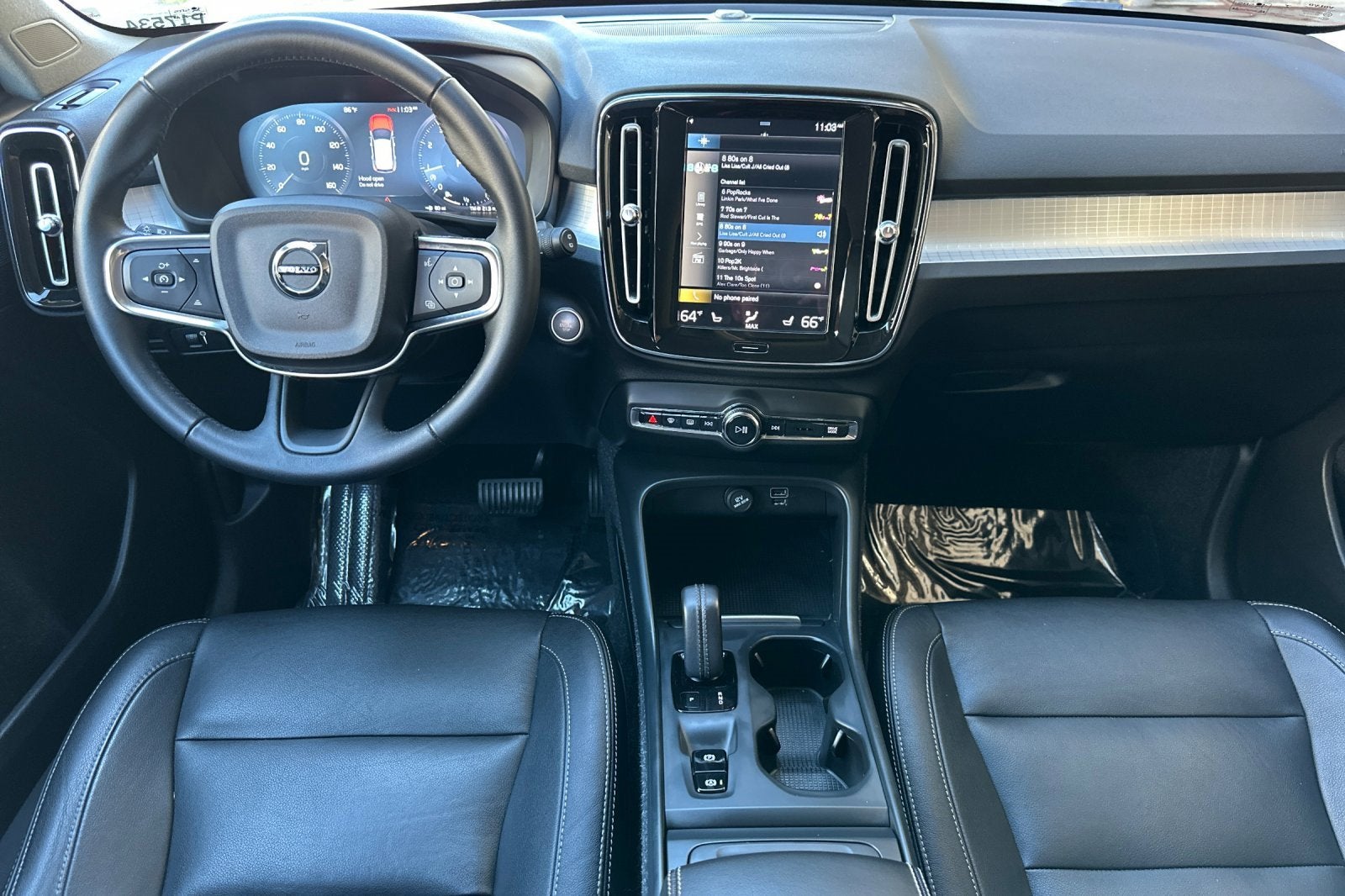 2021 Volvo XC40 Momentum