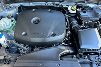 2021 Volvo XC40 Momentum