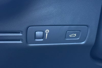 2021 Volvo XC40 Momentum