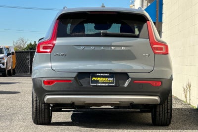 2021 Volvo XC40 Momentum