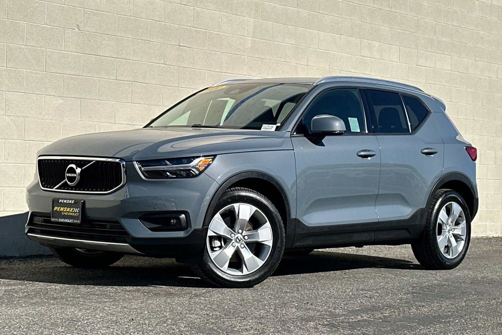 2021 Volvo XC40 Momentum