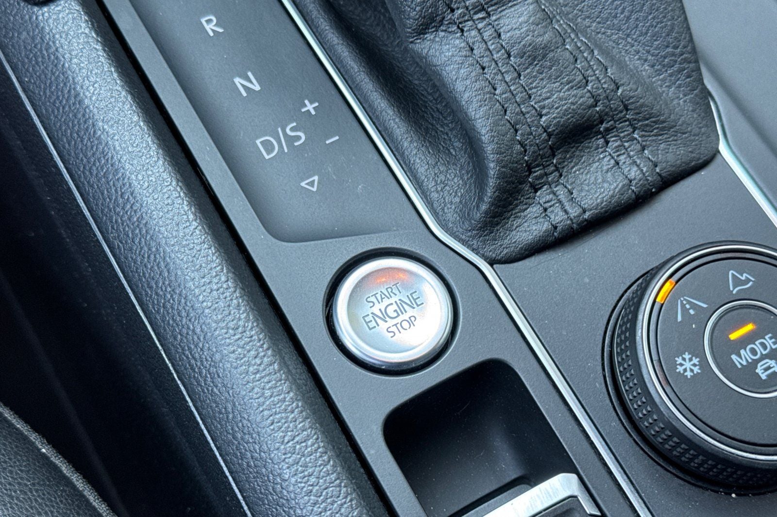 2019 Volkswagen Atlas 3.6L V6 SE R-Line