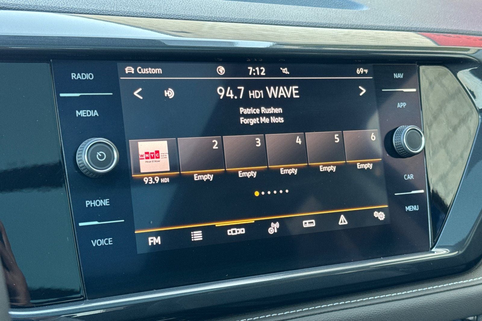 2022 Volkswagen Taos 1.5T SEL