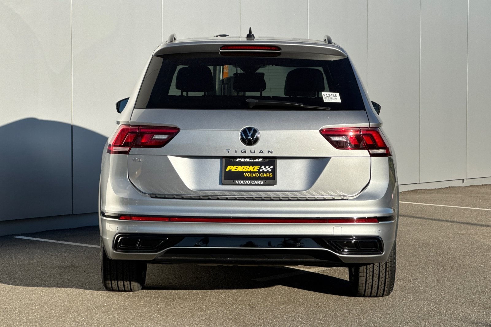 2023 Volkswagen Tiguan 2.0T SE R-Line Black