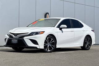 2020 Toyota Camry SE
