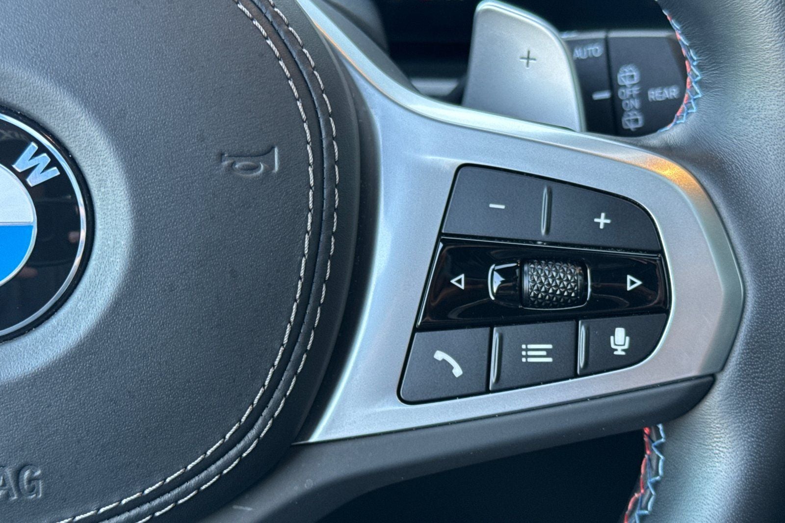 2024 BMW X5 M60i