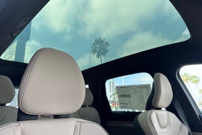 2026 Volvo EX90 Plus