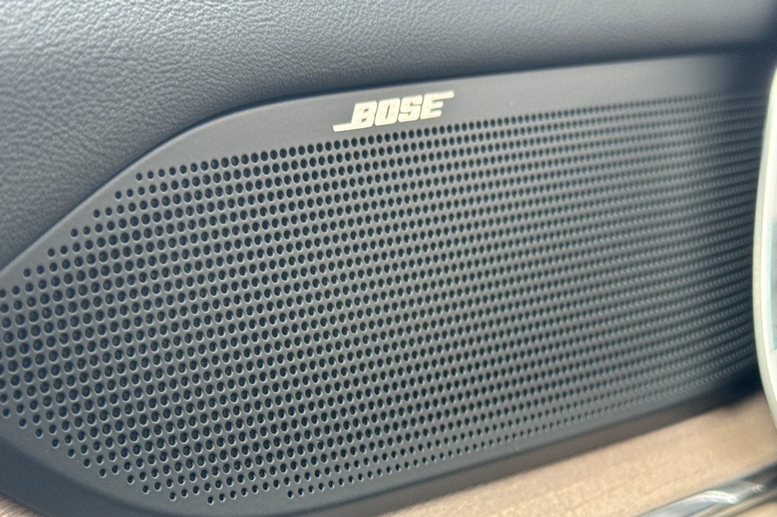 2026 Volvo EX90 Plus