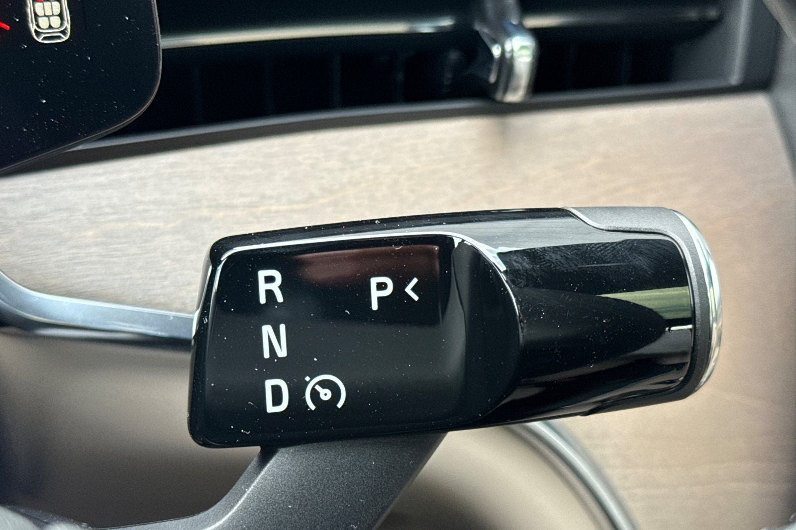 2026 Volvo EX90 Plus