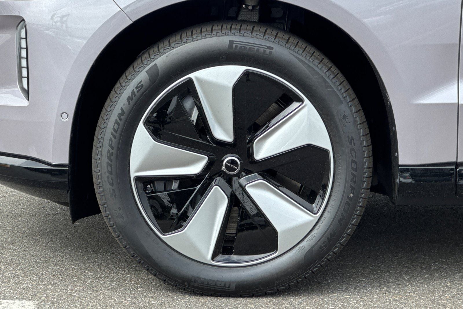 2026 Volvo EX90 Plus