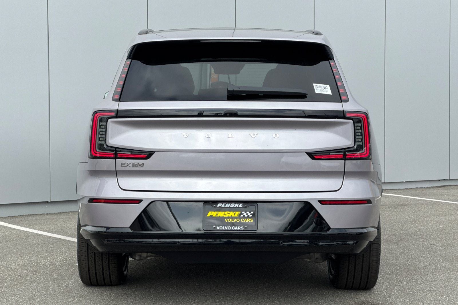 2026 Volvo EX90 Plus